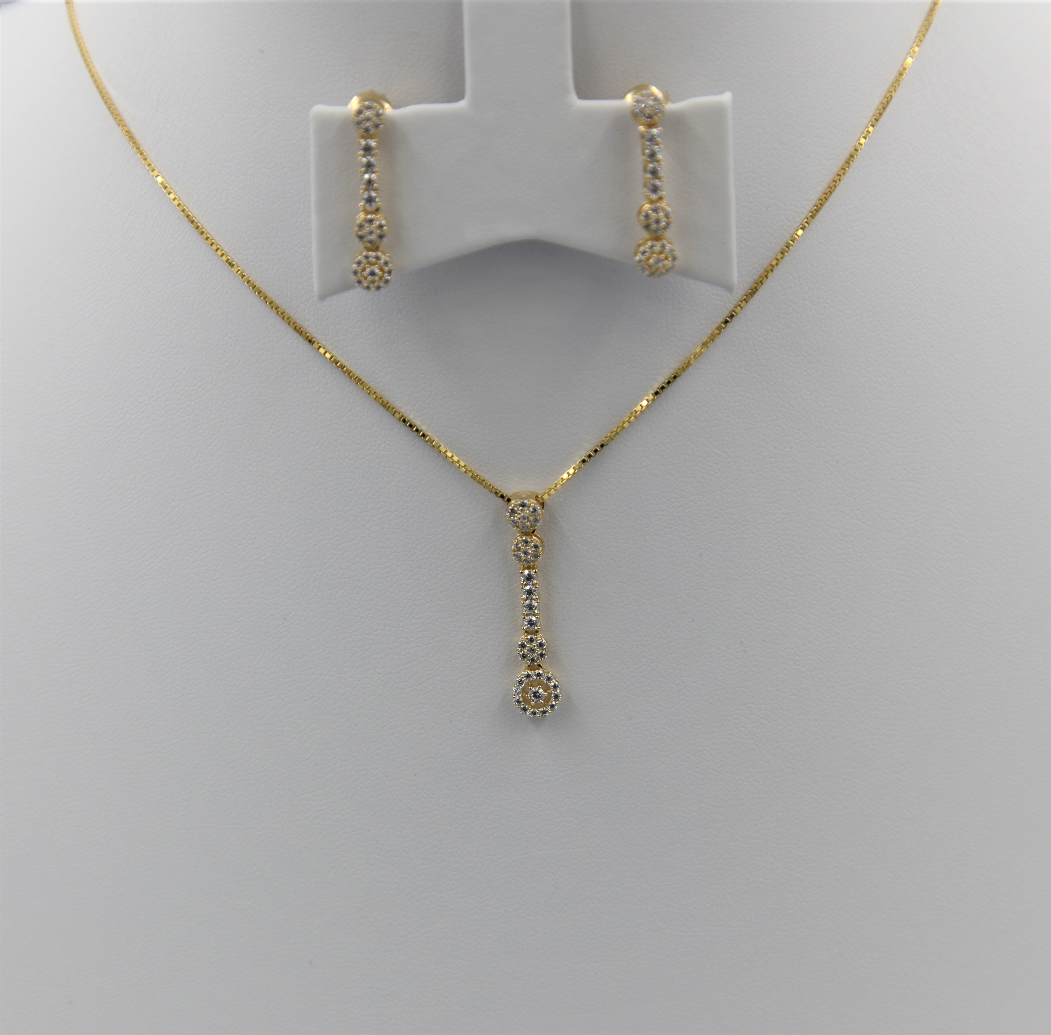 مجموعات قلادة فضية